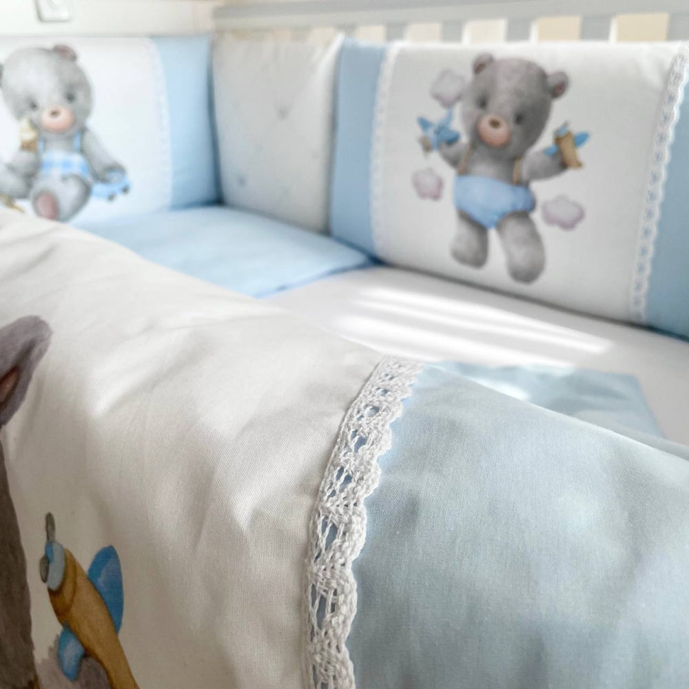 Detský set do postieľky Kids Toys – medvedík chlapček