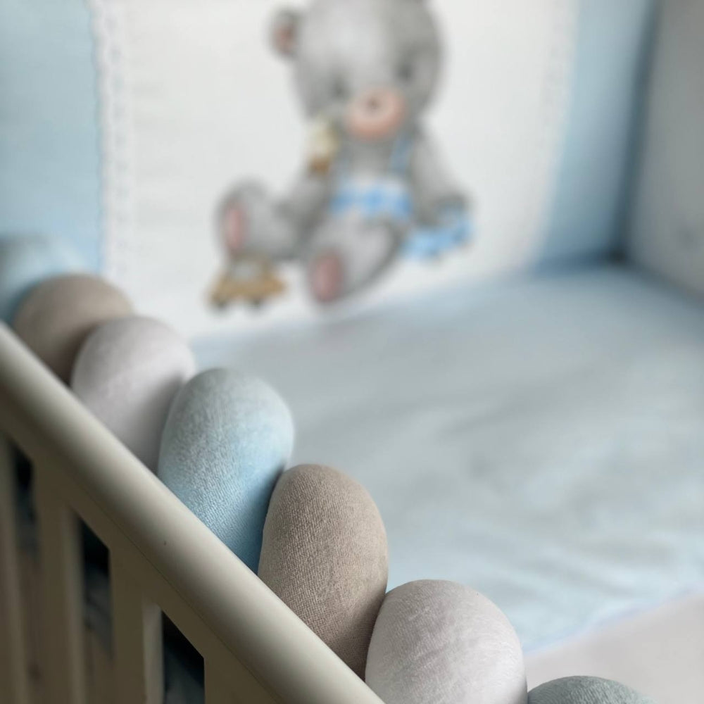 Detský set do postieľky Kids Toys – medvedík chlapček