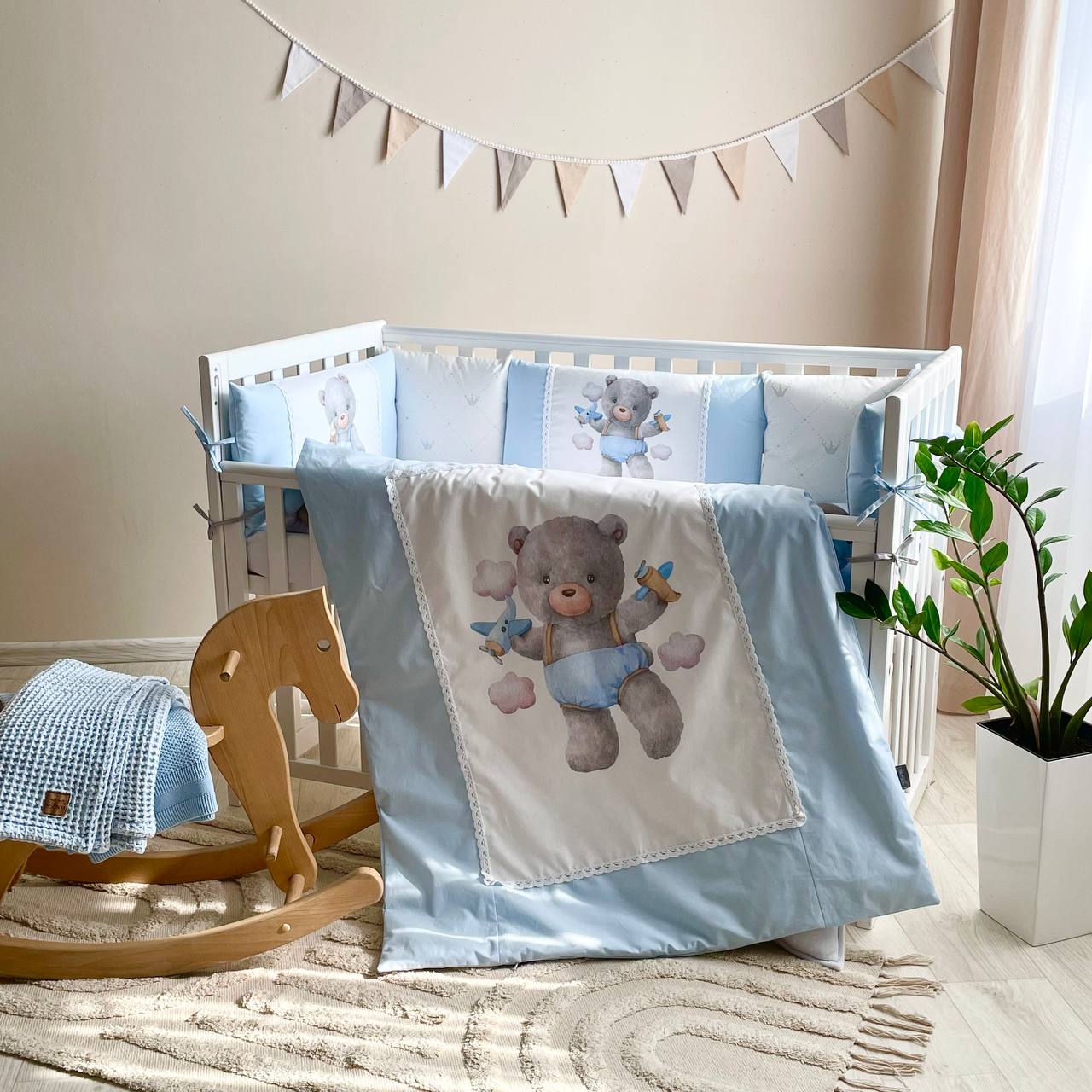 Detský set do postieľky Kids Toys – medvedík chlapček