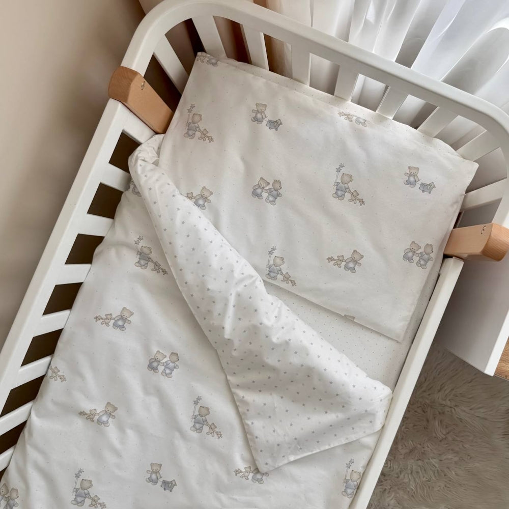 Detská posteľná súprava do postieľky Baby Dream New – Medvedík na prechádzke bledomodrá