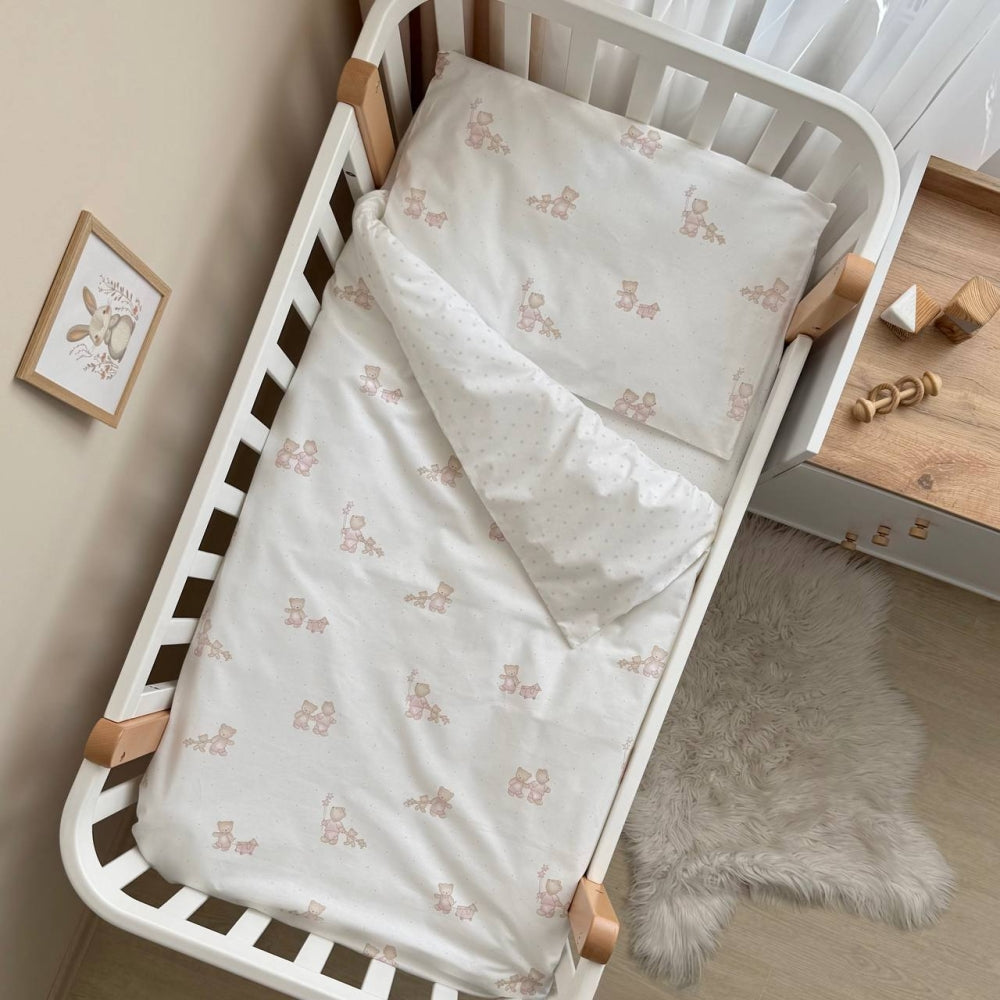 Detská posteľná súprava do postieľky Baby Dream New – Medvedík na prechádzke púdrová