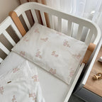 Detská posteľná súprava do postieľky Baby Dream New – Medvedík na prechádzke púdrová