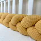 Vaflový pletený mantinel do postieľky 230 cm – horčicový