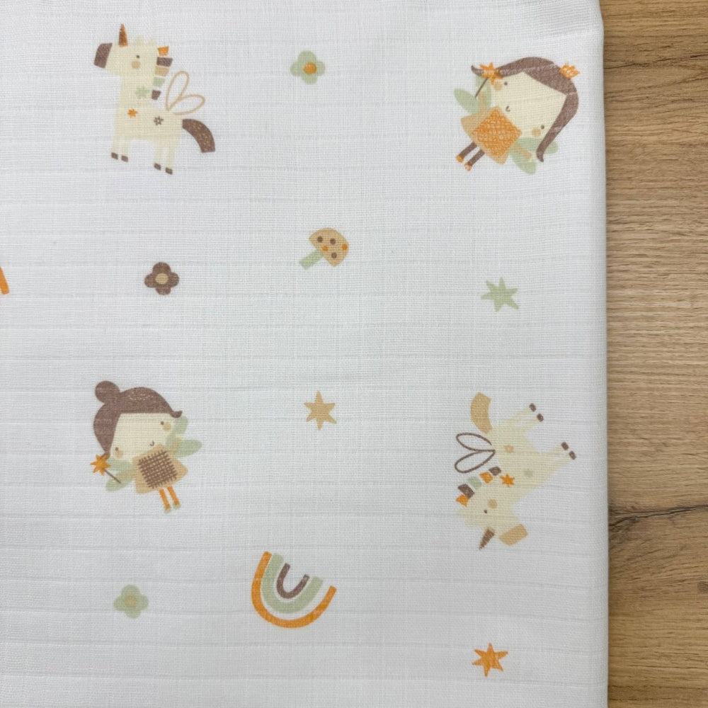 Nepremokavá mušelínová podložka 50 × 80 cm víla s jednorožcom