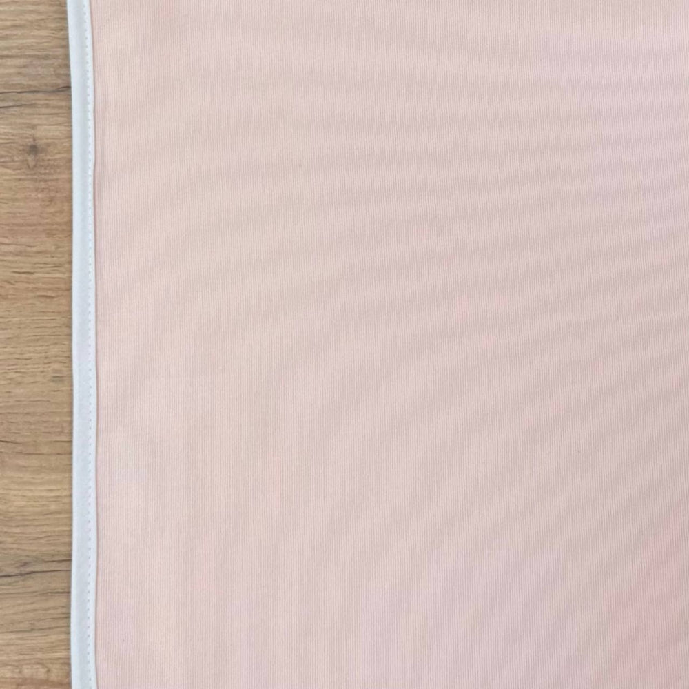 Nepremokavá flanelová podložka 50 × 80 cm Peach