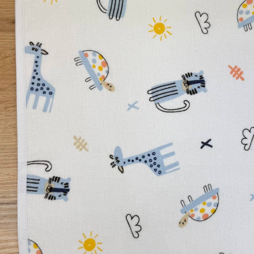 Nepremokavá flanelová podložka 50 × 80 cm – Pantery