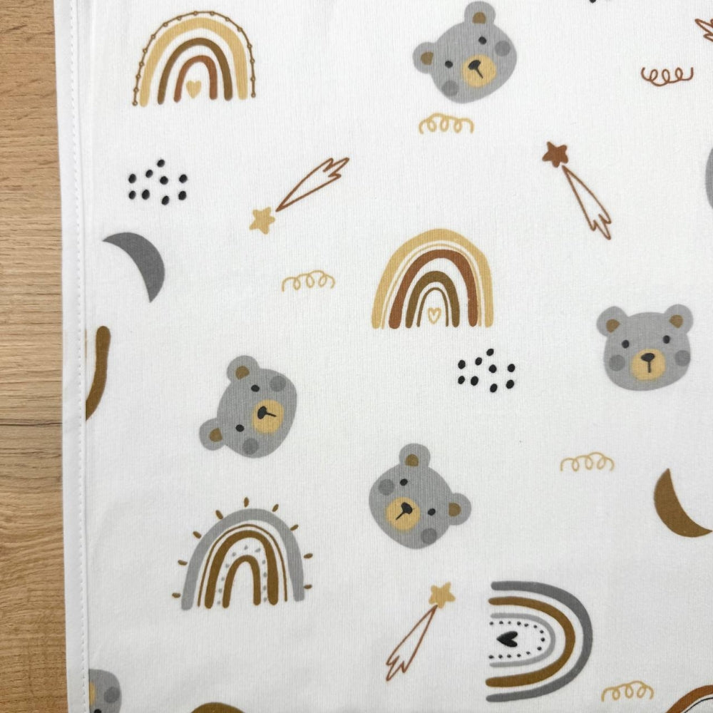 Nepremokavá flanelová podložka 50 × 80 cm medvedík, dúha terakota