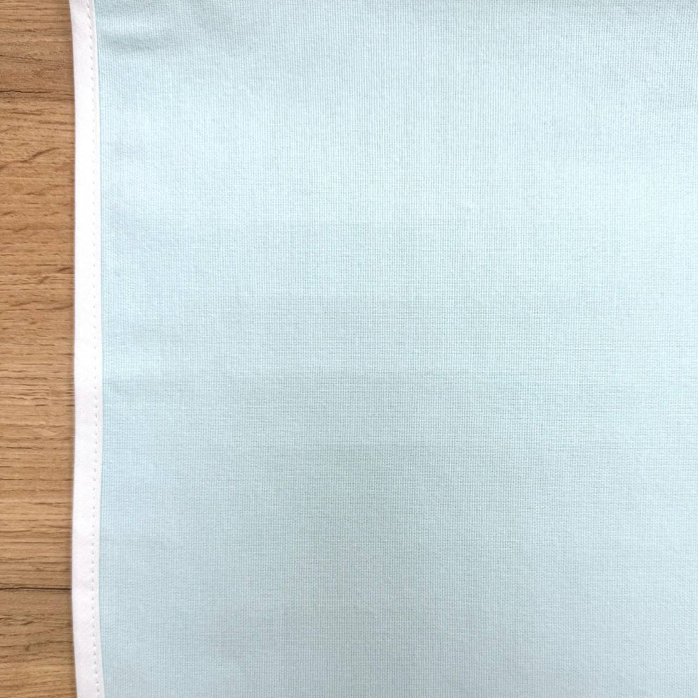 Nepremokavá podložka 45 × 75 cm mätová