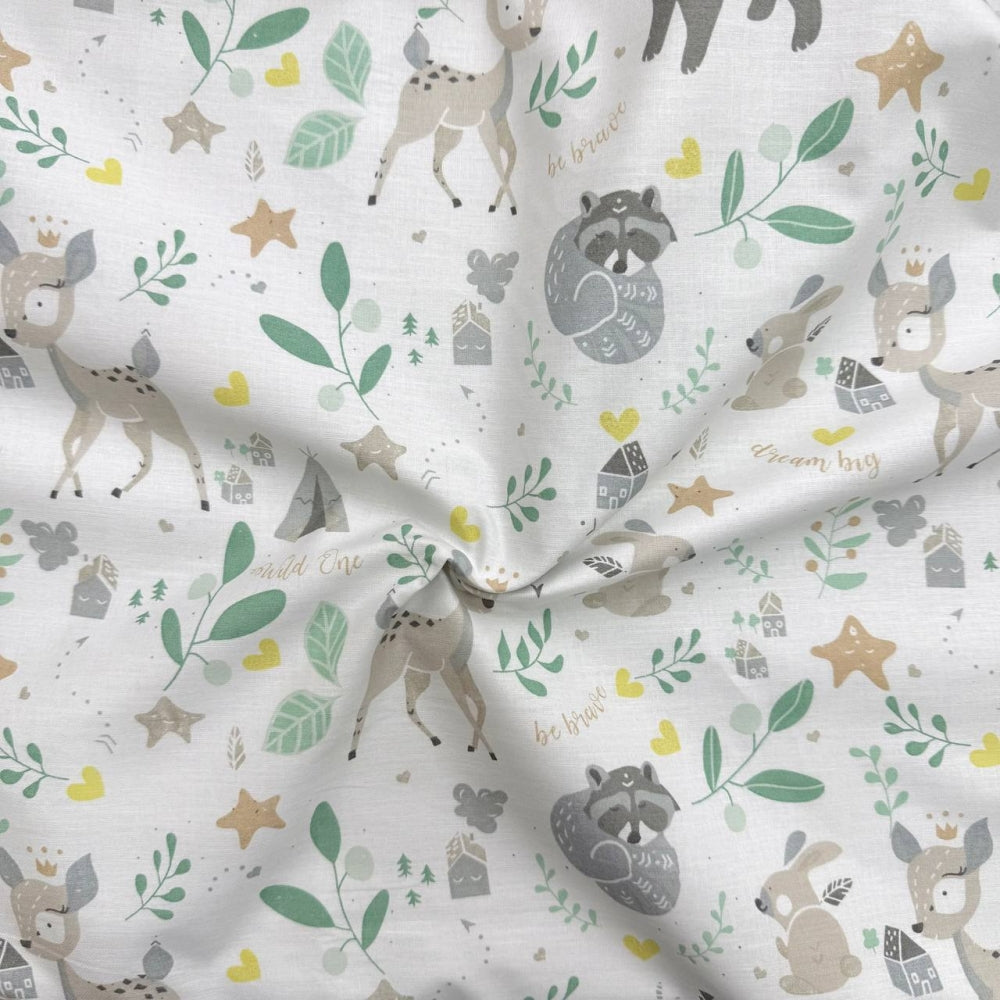 Nepremokavá podložka popelín/membrána 45 × 75 cm Bambi s kamarátmi
