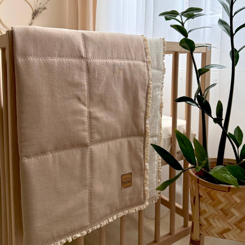 Zateplená ľanová deka s čipkou ľanová/čokoládová