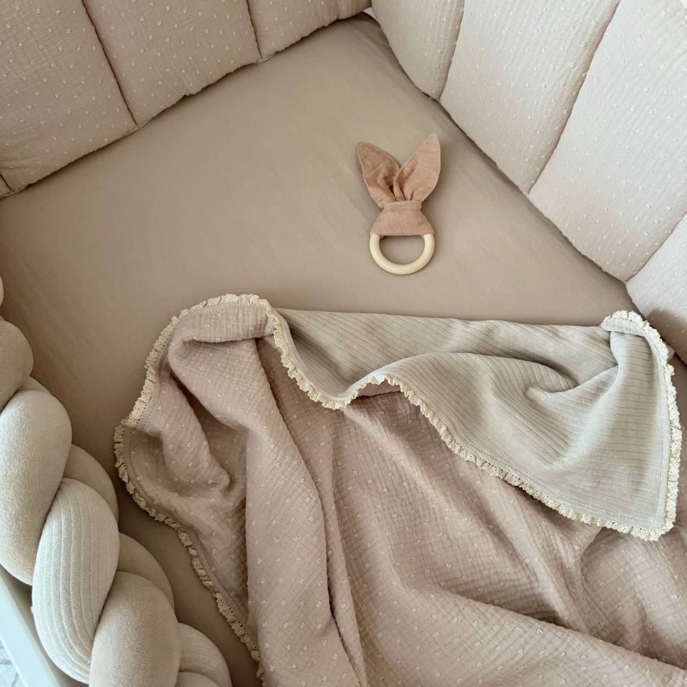 Zateplená mušelínová deka Vintage béžové bodky/latte velúr
