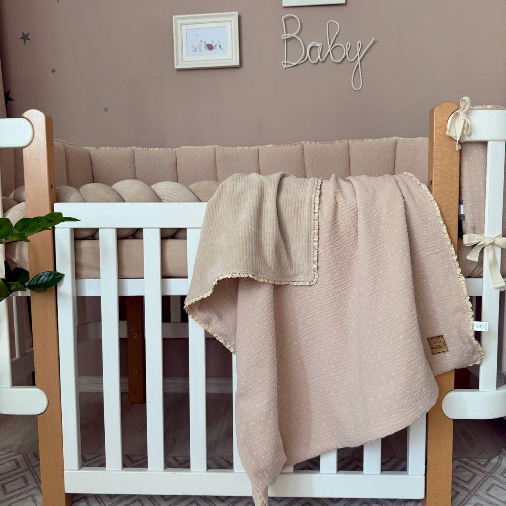 Zateplená mušelínová deka Vintage béžové bodky/latte velúr