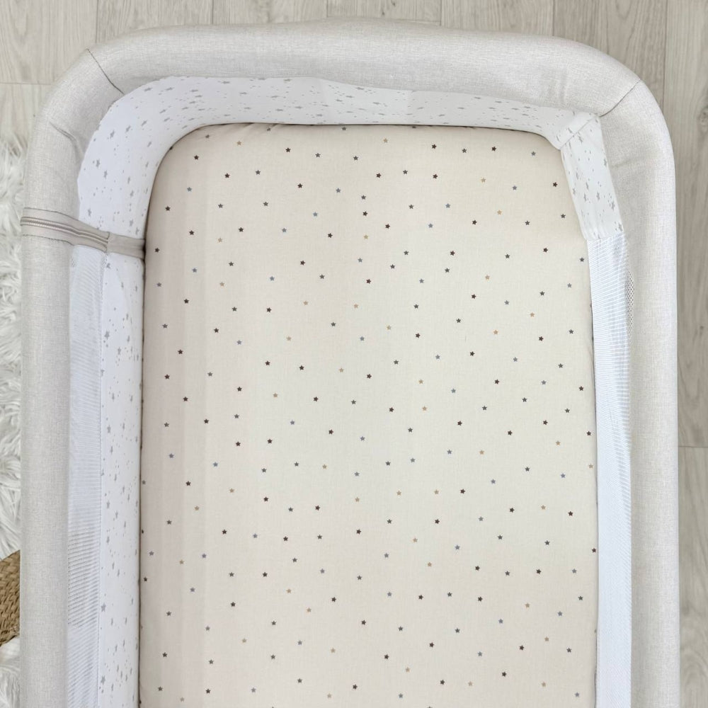 Popelínové plachty MiniNest 50 × 83 cm, 2 ks hviezdičky na béžovom + latte