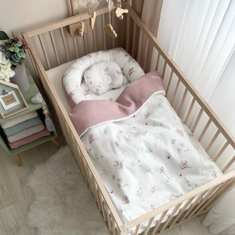 Anatomický vankúš pre bábätko Nordic – hortenzia púdrová
