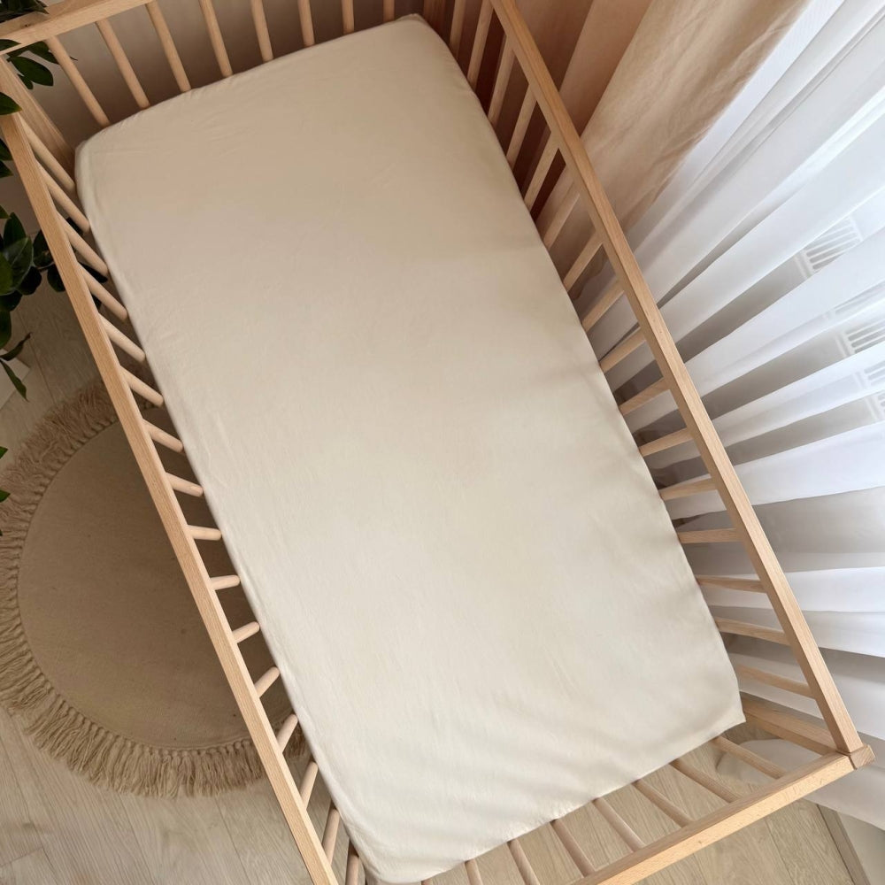 Plachta z pranej bavlny do postieľky 60 × 120 cm – mliečna