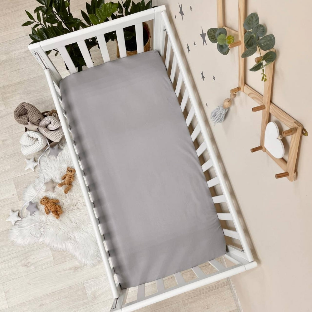 Flanelová napínacia plachta do postieľky 120 × 60 cm – sivá