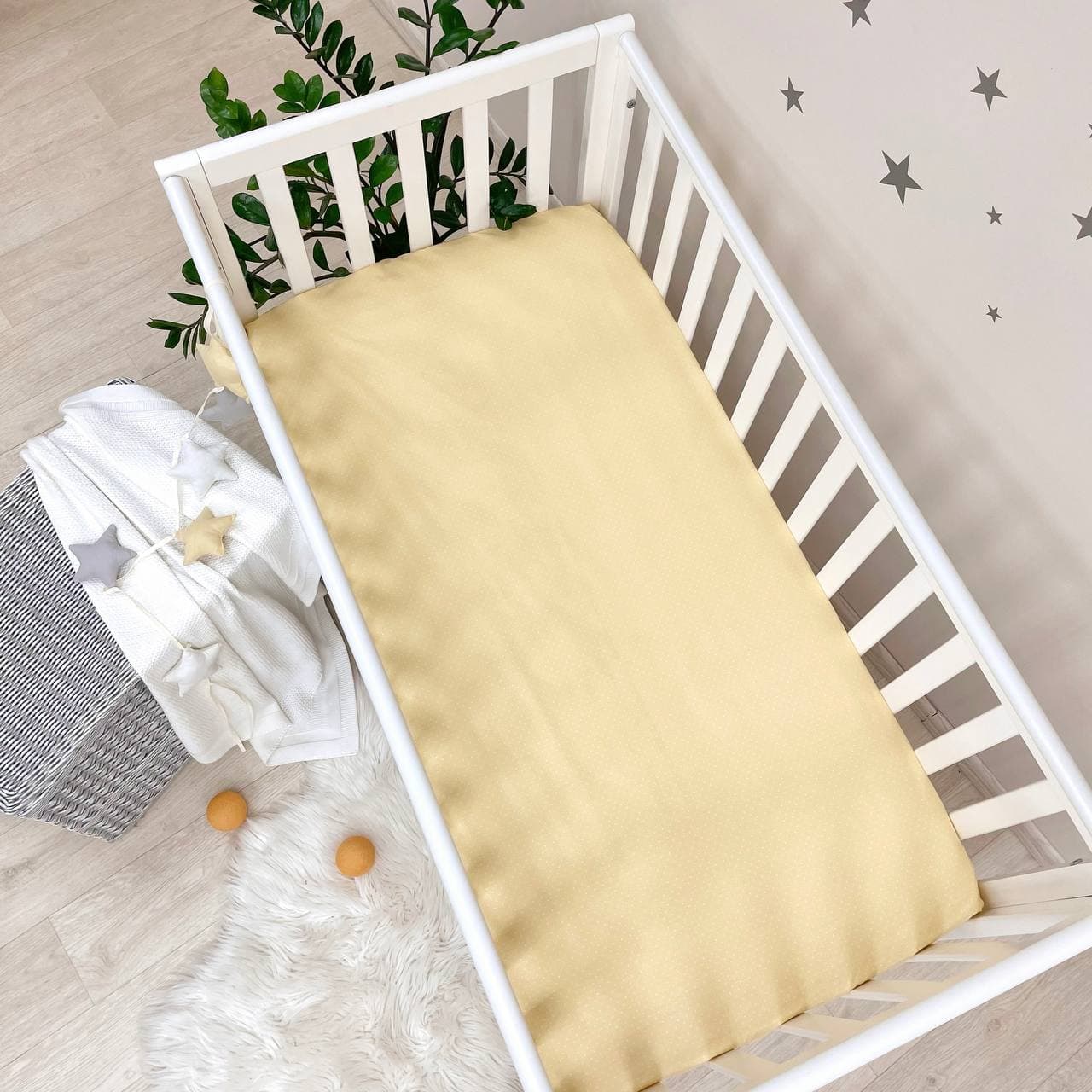 Detská plachta do postieľky 60 × 120 – bodky na zlatom