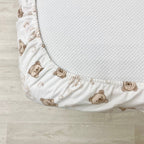 Flanelová napínacia plachta do postieľky 120 × 60 cm – Plyšový medvedík