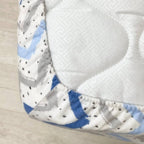 Flanelová napínacia plachta do postieľky 120 × 60 cm – Zigzag sivo-modrý