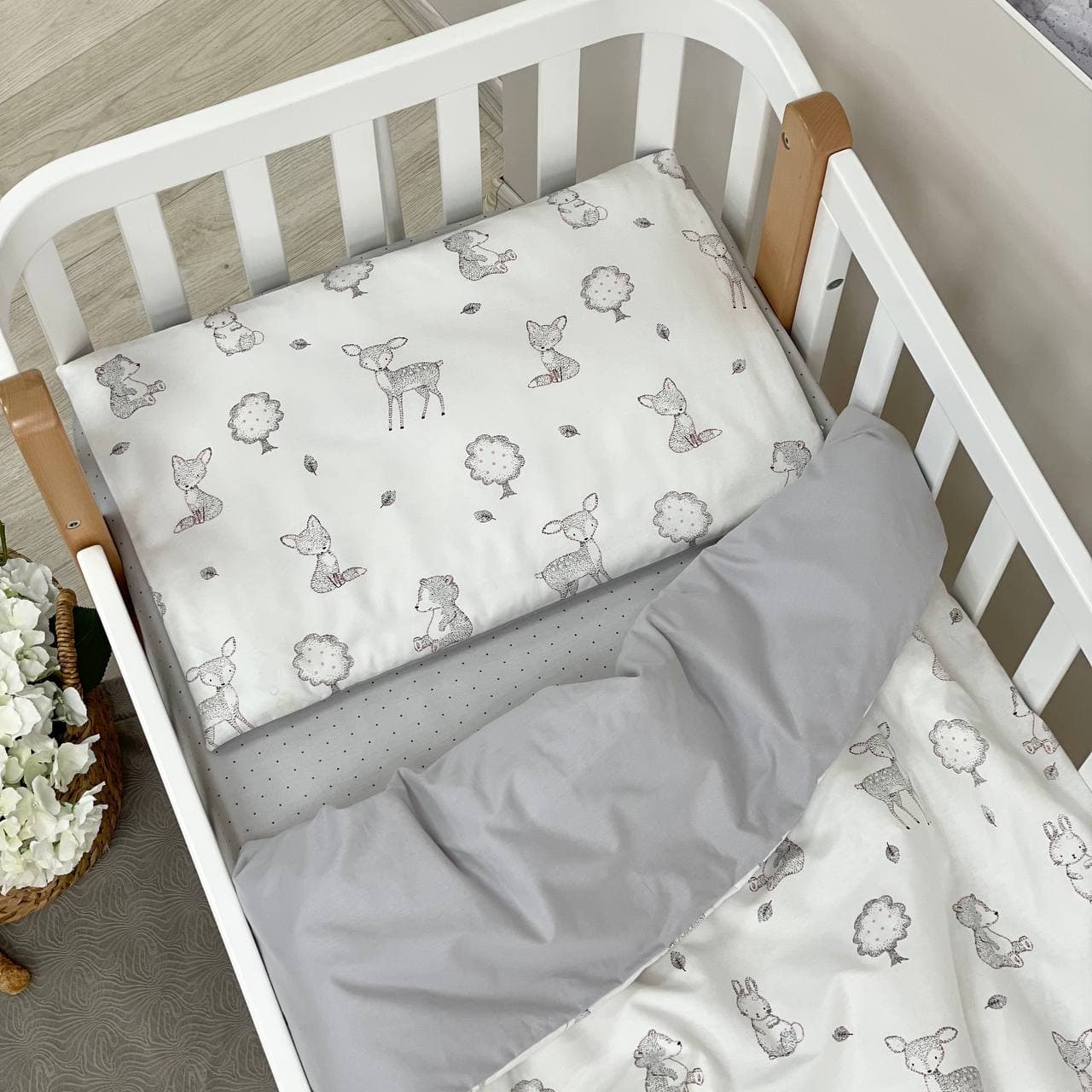 Komplet do postieľky pre bábätko Happy Night – zvieratká sivé