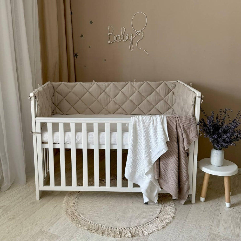 Prešívaný mantinel Baby Dream na 3 strany postieľky kapučíno