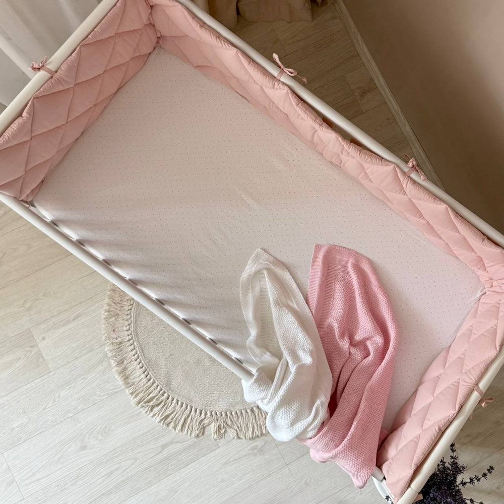 Prešívaný mantinel Baby Dream na 3 strany postieľky púdrový