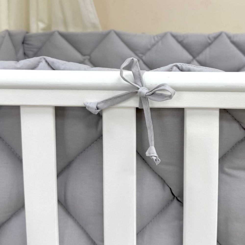 Výbava do postieľky Baby Mix – Obláčiky sivé s mesiacom