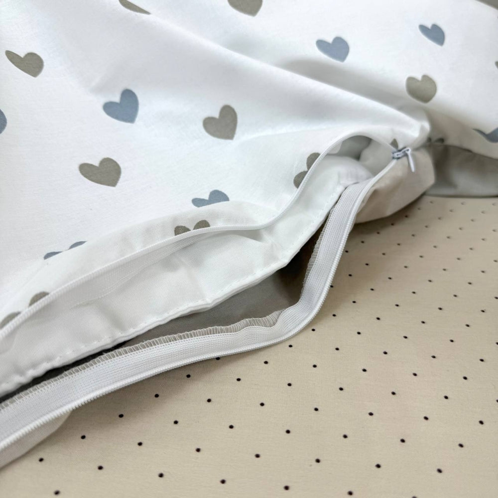 Výbava do postieľky Baby Mix – Srdiečka sivobéžové