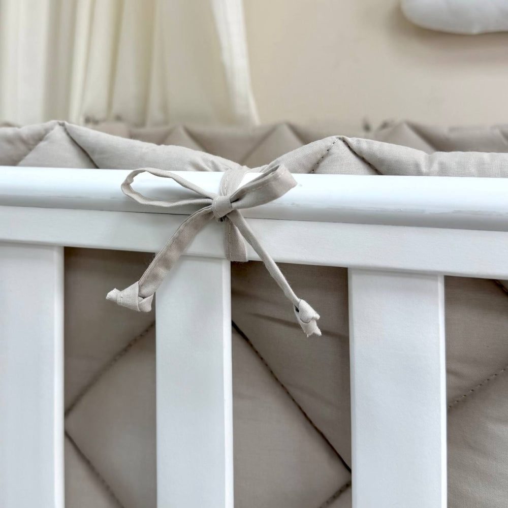 Výbava do postieľky Baby Mix – Srdiečka sivobéžové