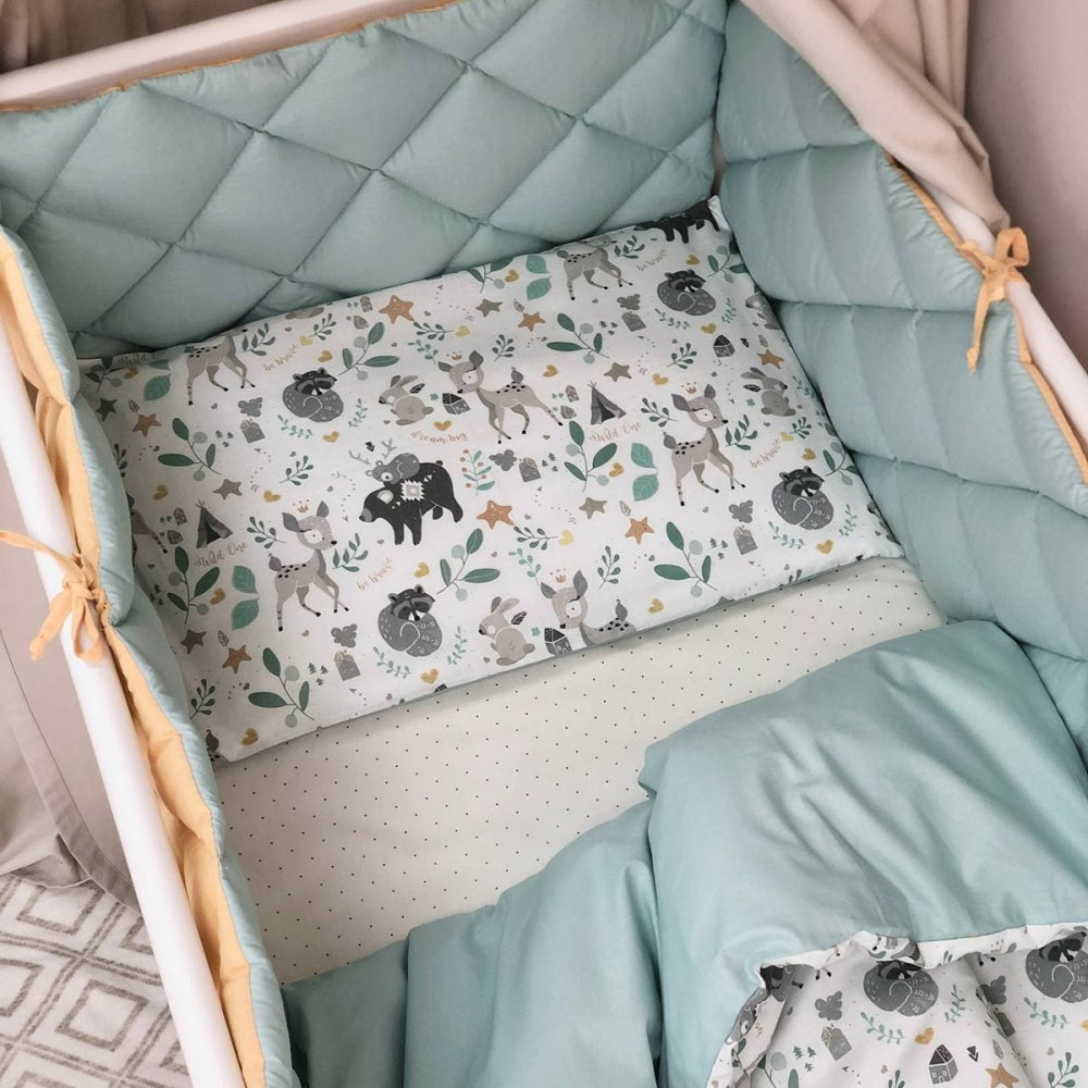 Výbava do postieľky Baby Mix – Bamby s priateľmi
