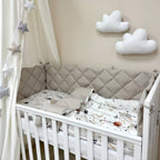 Výbava do postieľky Baby Mix – Zajačiky na rebríku béžový