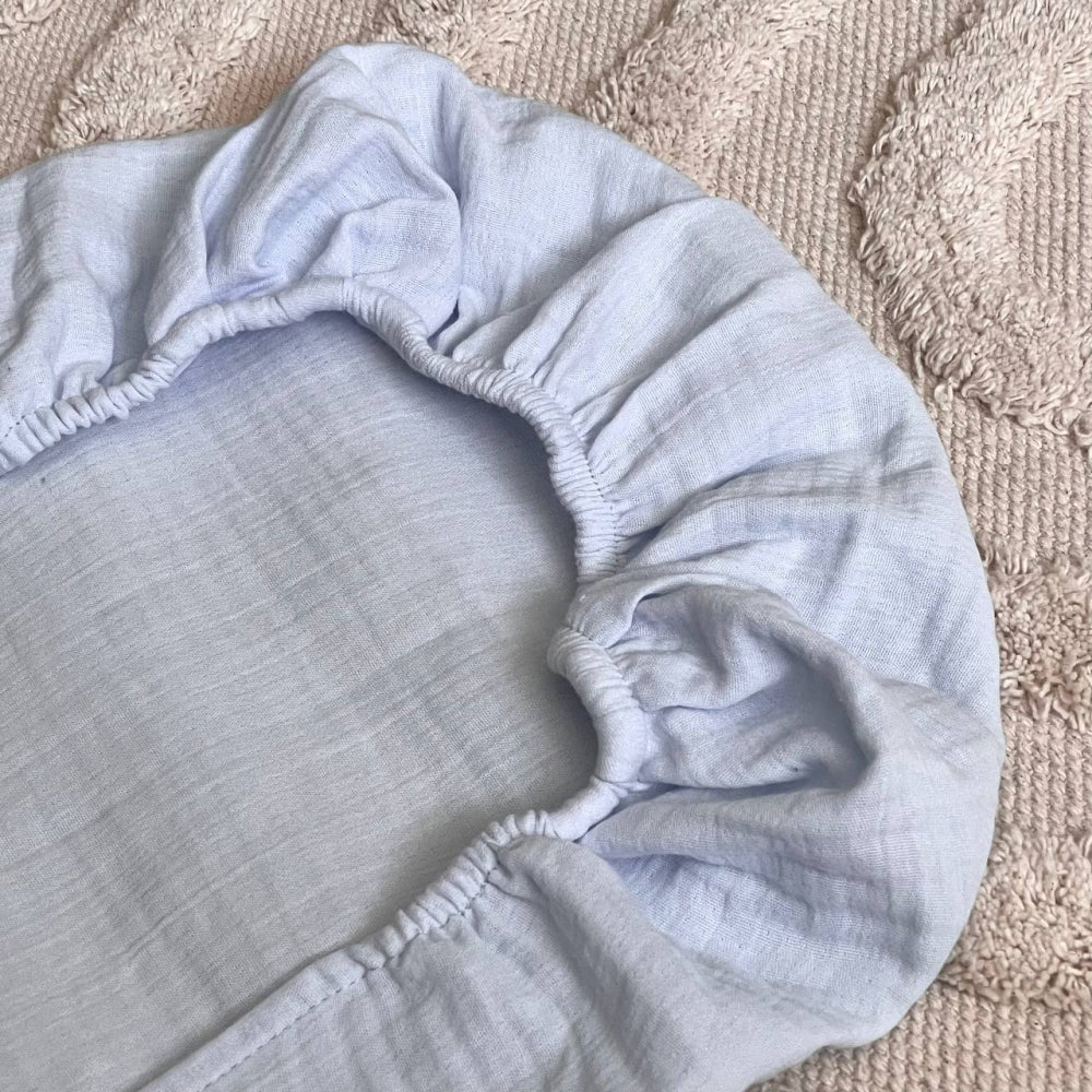 Mušelínová plachta do kočíka bledomodrá