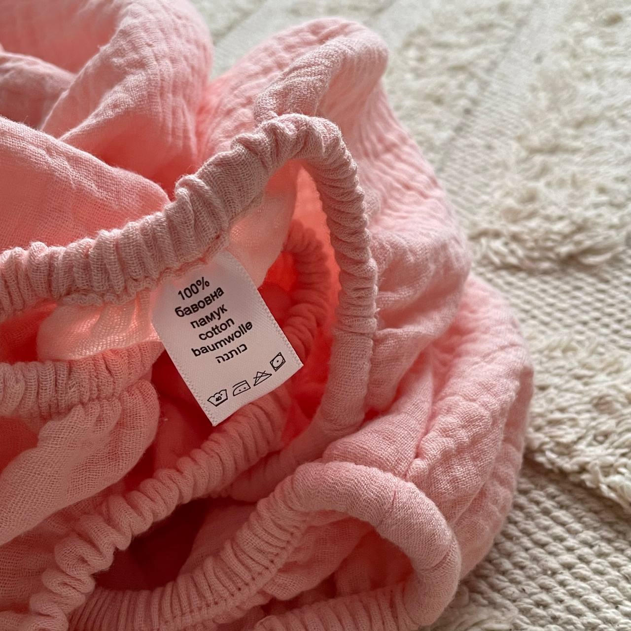 Mušelínová plachta do kočíka broskyňová