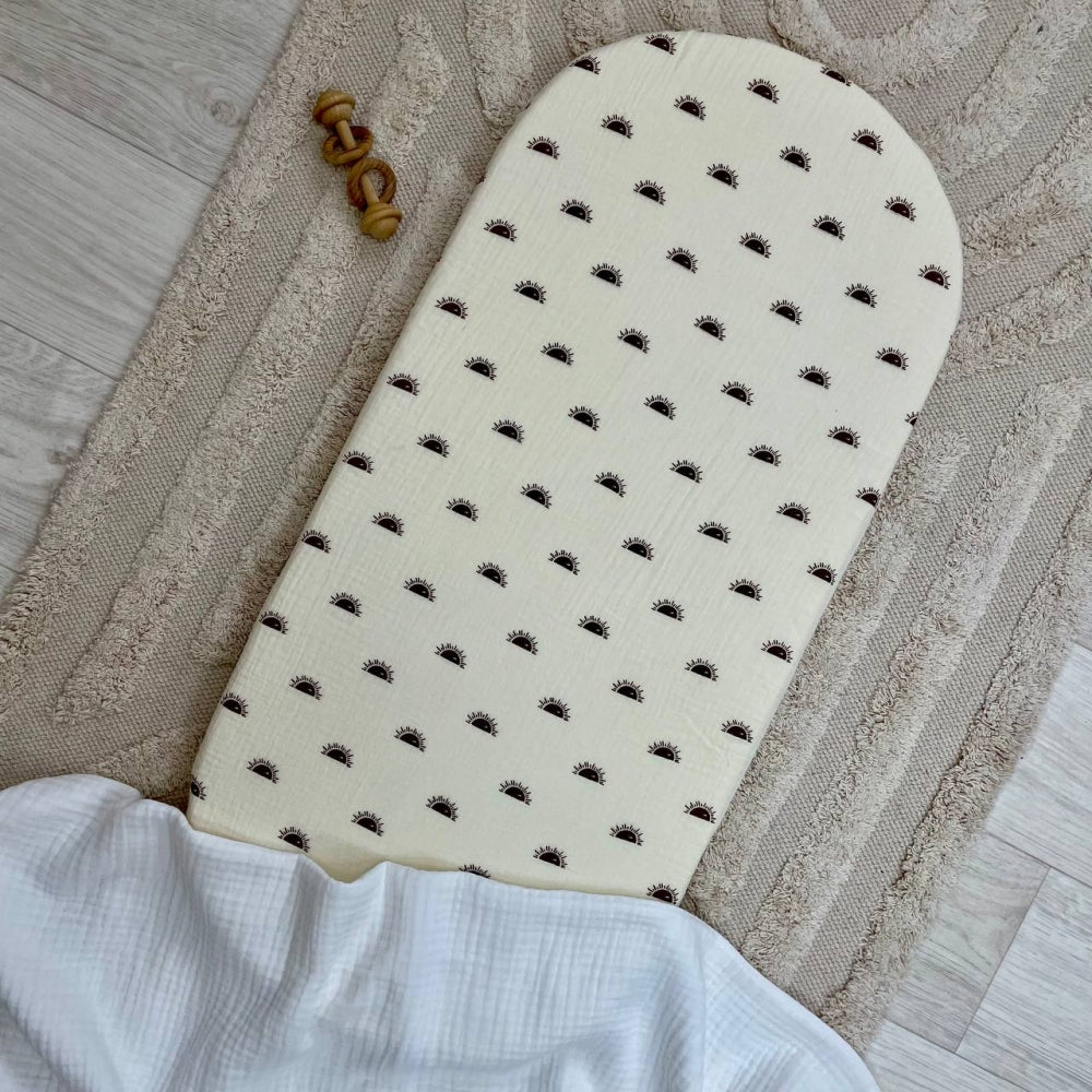 Mušelínová plachta do kočíka 45 × 80 cm – slniečka