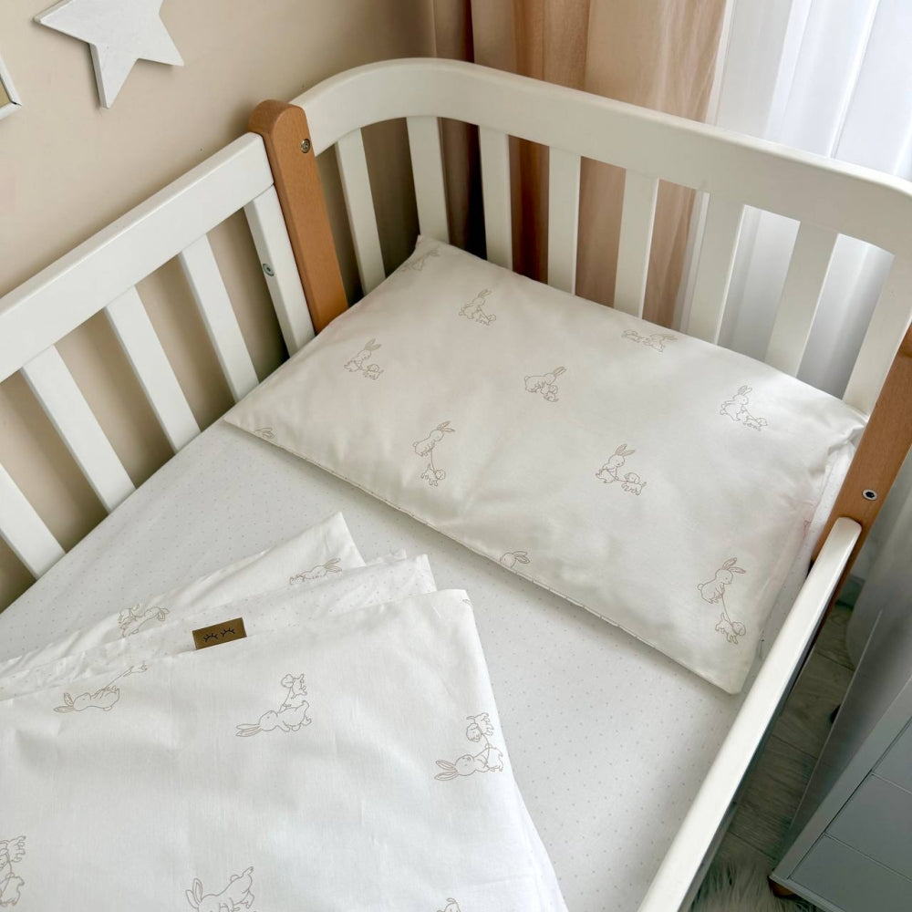 Detská posteľná súprava do postieľky Baby Dream – Zajačik so psíkom béžovo-púdrová