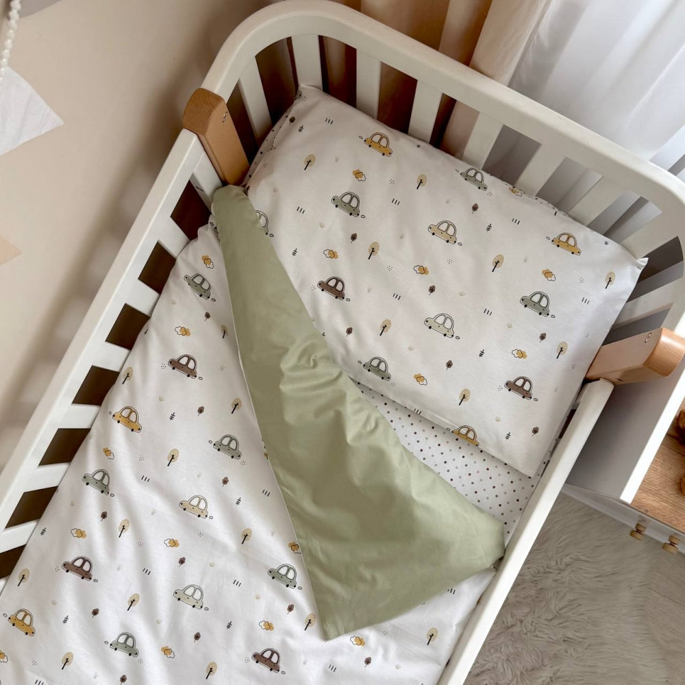 Detská posteľná súprava do postieľky Baby Dream – Autíčka olivová