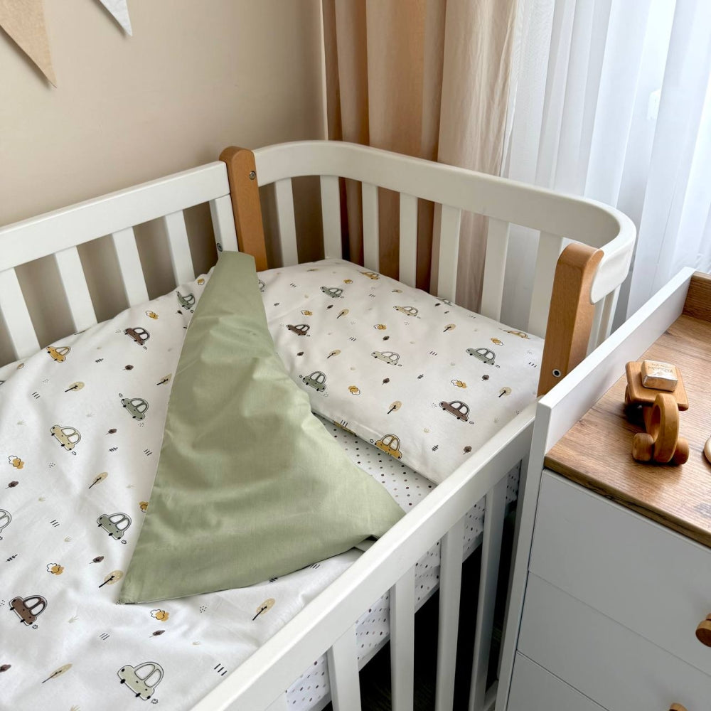 Detská posteľná súprava do postieľky Baby Dream – Autíčka olivová