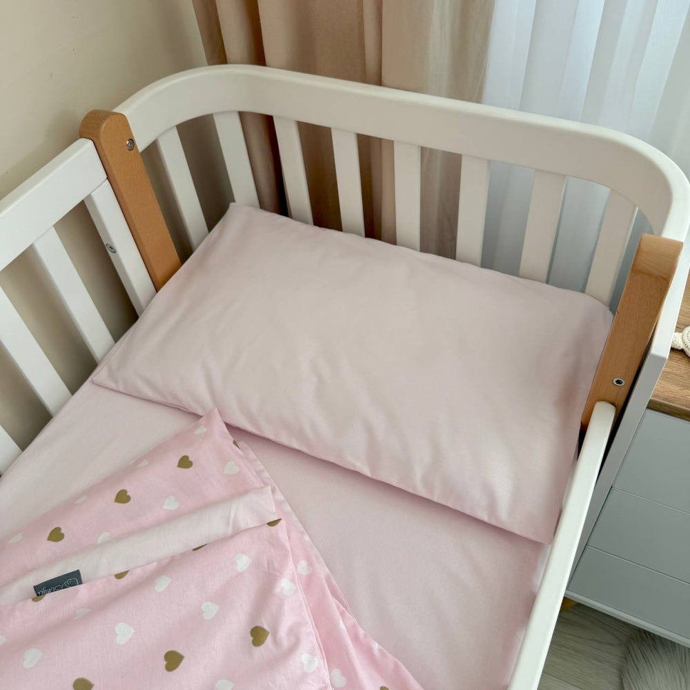 Náhradná posteľná súprava do postieľky Shine – Veľké zlaté srdiečka na ružovom
