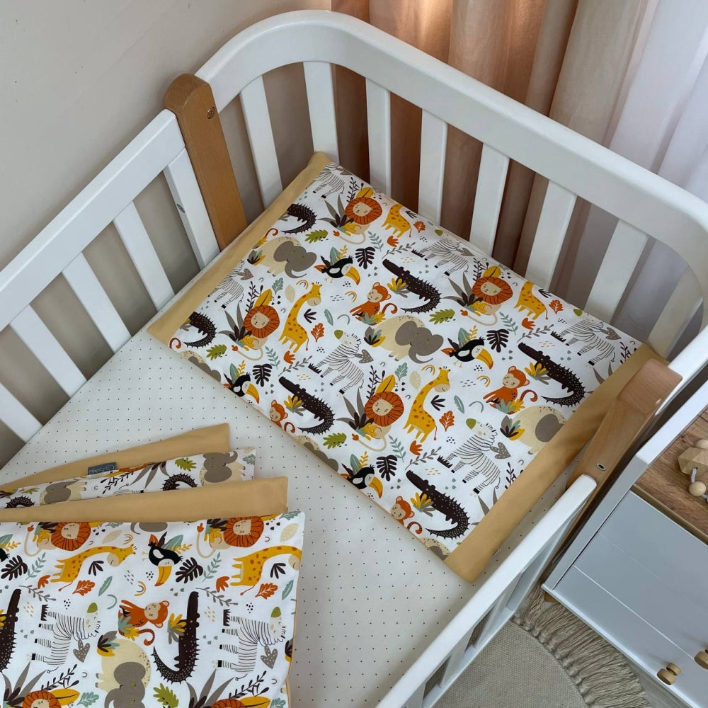 Bavlnená posteľná súprava do postieľky Baby Mix – Africké zvieratká