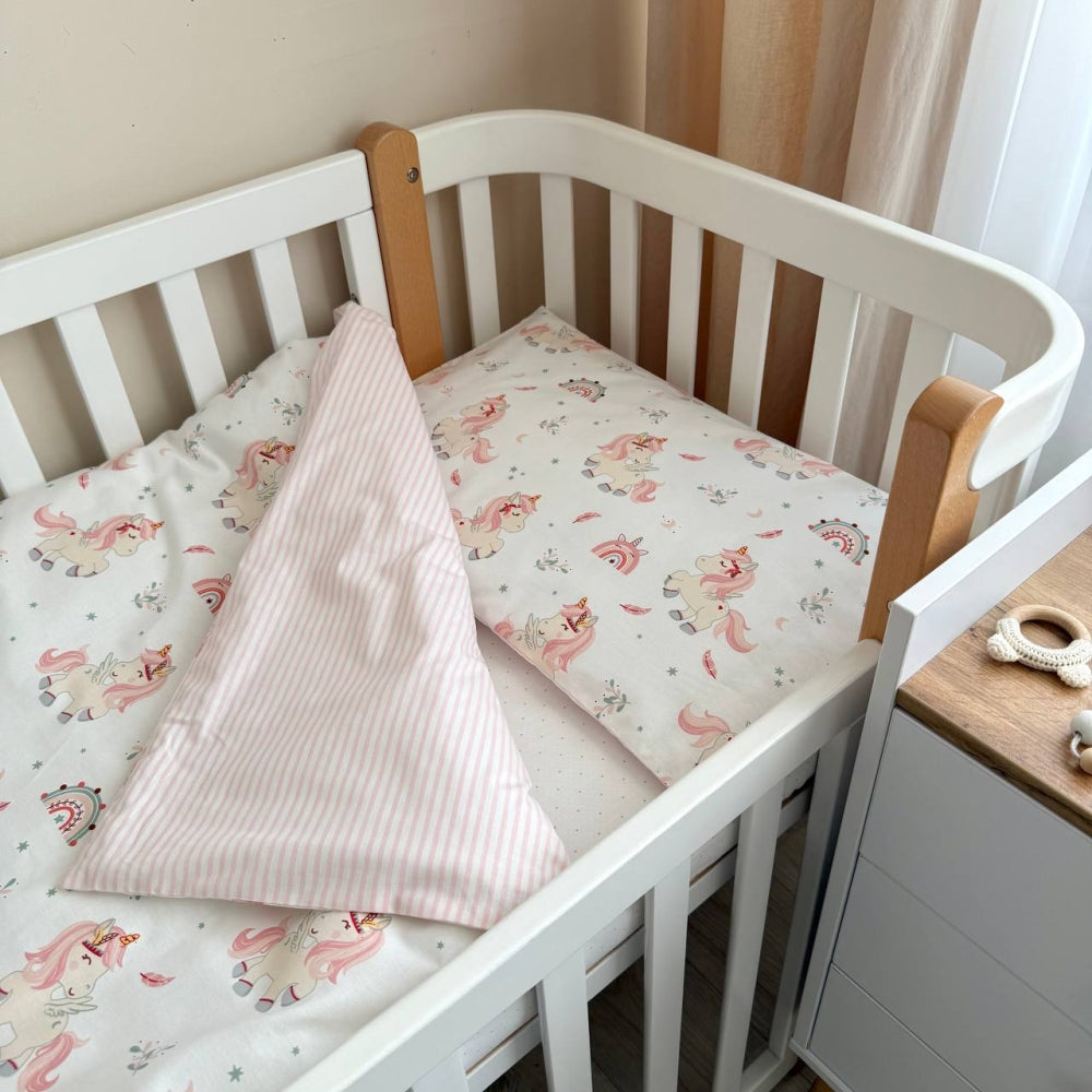 Bavlnená posteľná súprava do postieľky Baby Mix – Jednorožce