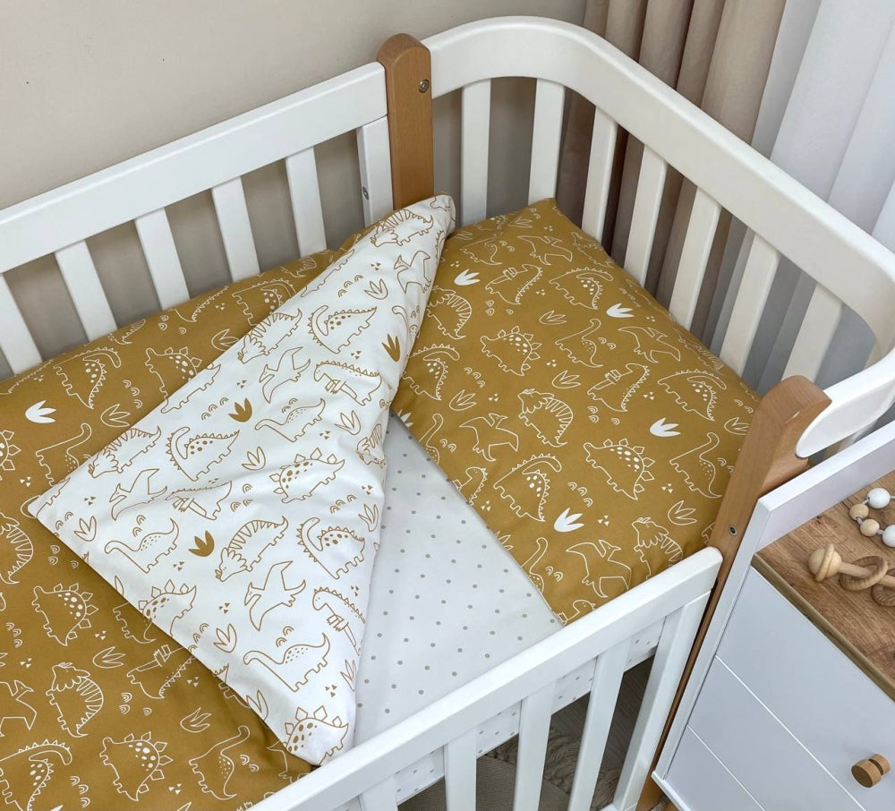 Bavlnená posteľná súprava do postieľky Baby Mix – Dino horčicová