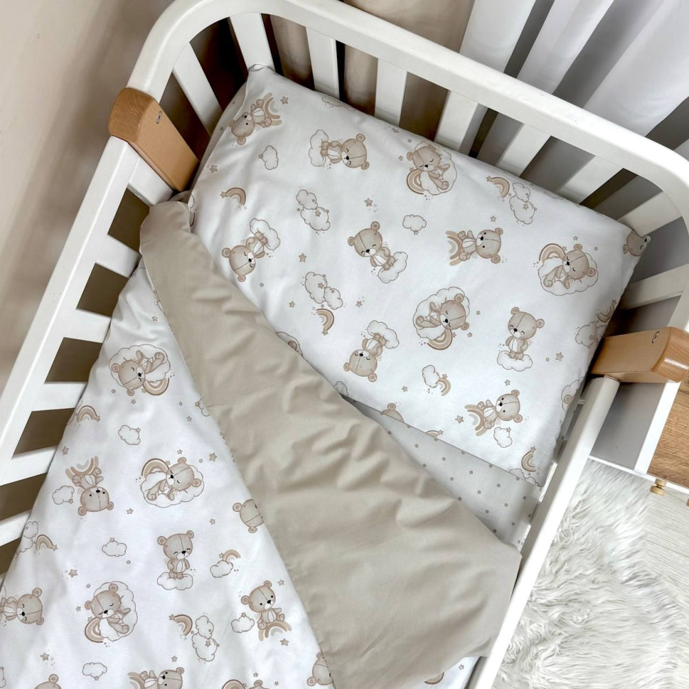 Bavlnená posteľná súprava do postieľky Baby Mix – Medvedík na dúhe