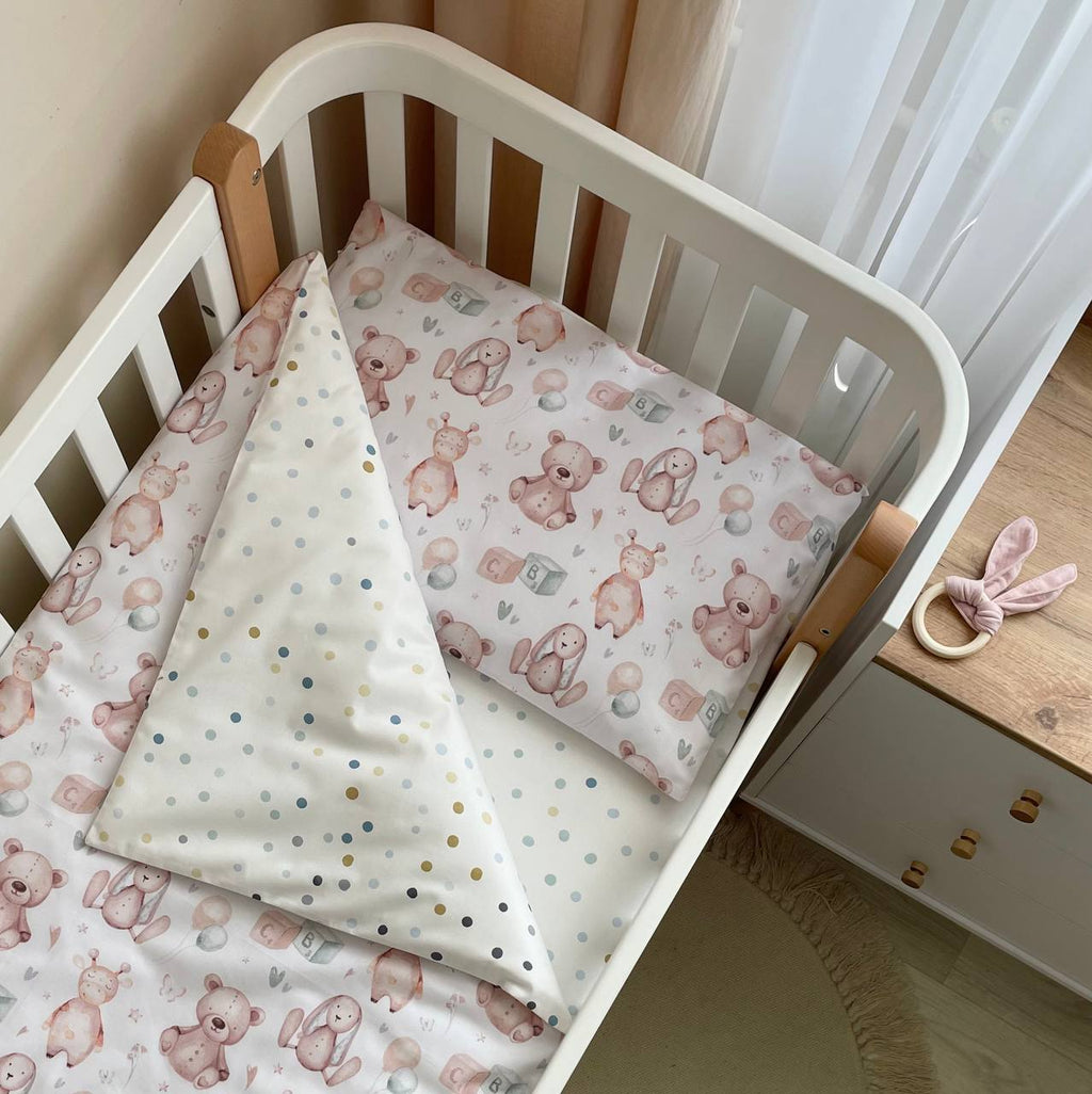 Bavlnená posteľná súprava do postieľky Baby Mix – Mäkké hračky