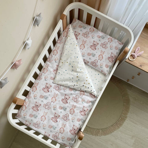Bavlnená posteľná súprava do postieľky Baby Mix – Mäkké hračky