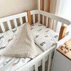 Bavlnená posteľná súprava do postieľky Baby Mix – Dvoranské chlpáčiky