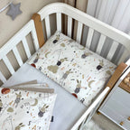 Bavlnená posteľná súprava do postieľky Baby Mix – Zajačiky na rebríku béžová