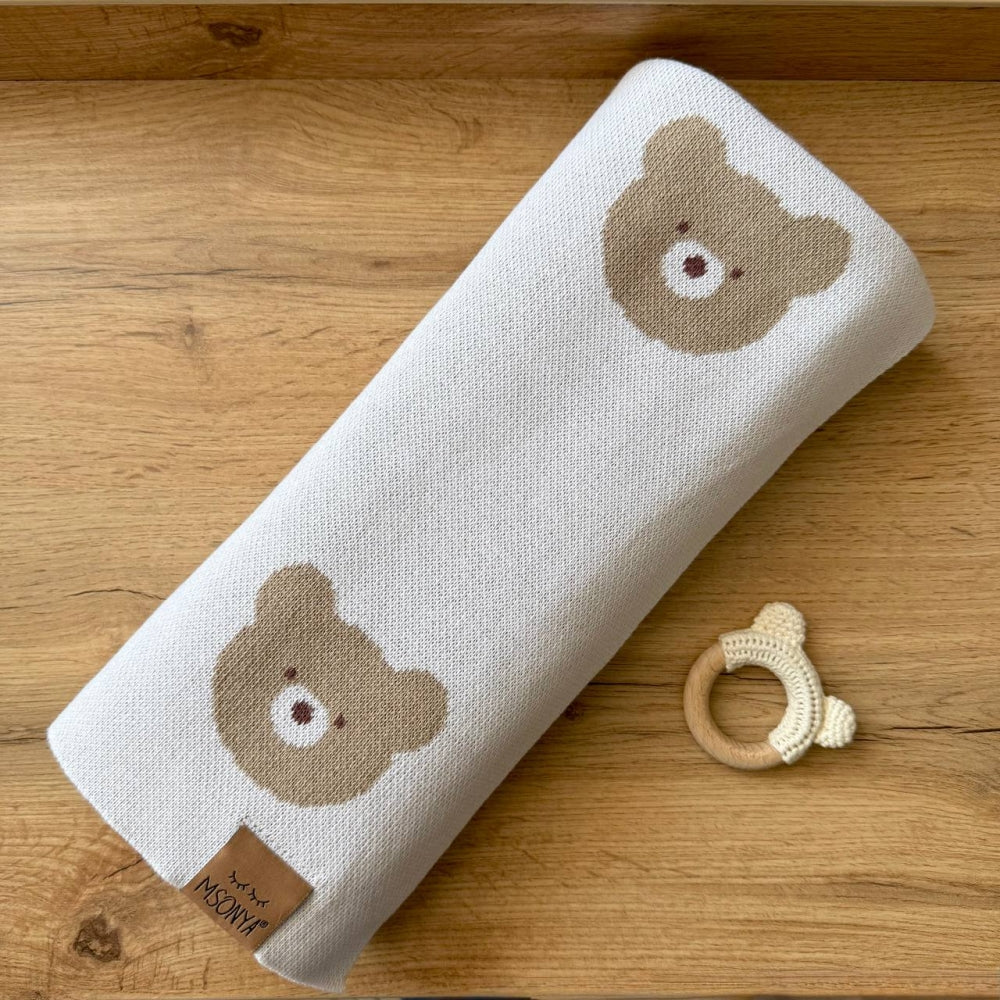 Žakárová pletená deka pre bábätko Medvedíky
