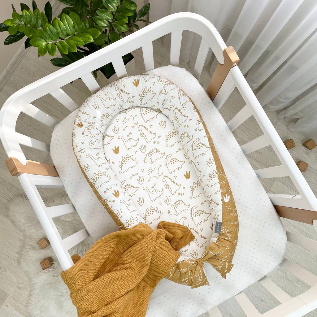 Hniezdo pre bábätko Baby Design – Dino horčicové