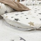 Hniezdo pre bábätko Baby Design – Stars sivo-béžové