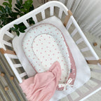 Hniezdo pre bábätko Baby Design – hviezdy na púdrovej